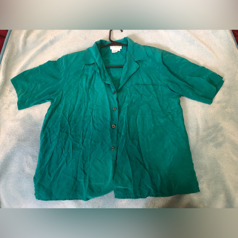 Vintage green 100 p  Silk Blouse, Size s